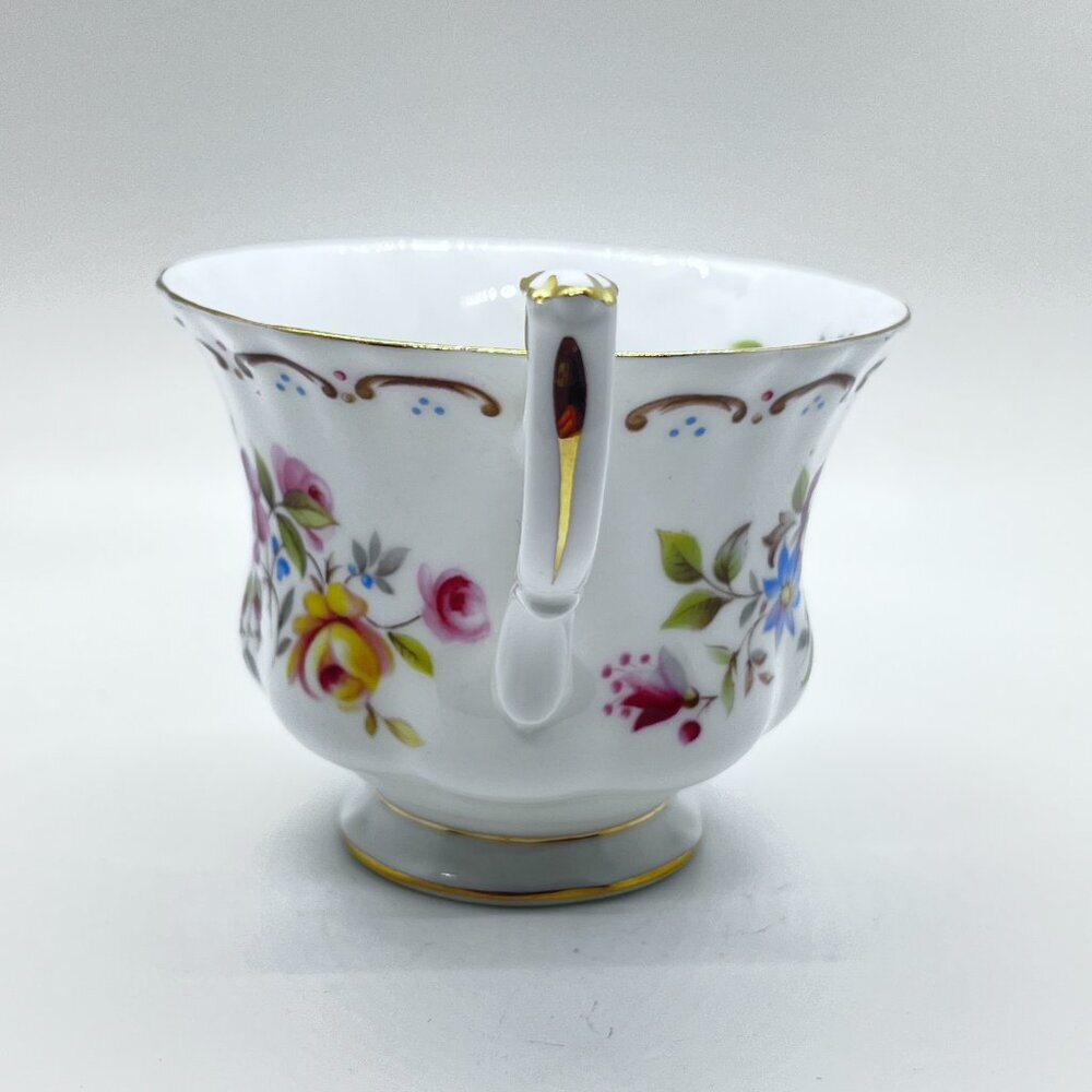 Royal Albert Jubilee Rose Vintage Teacup and Saucer - Picture 6 of 12